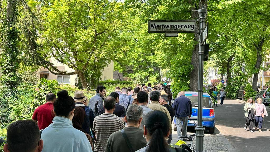 Yurt dışında 717 bin 612 seçmen sandık başına gitti - Resim: 13